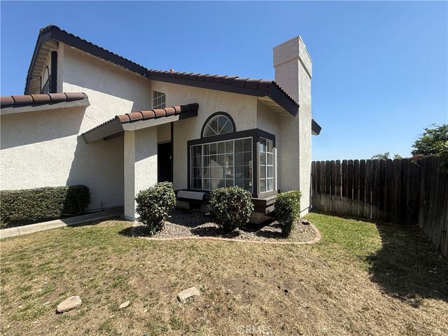 21391 Blossom Hill Lane, Moreno Valley, CA 92557