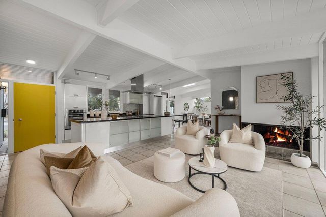 829 Talisman Drive, Palo Alto, CA 94303