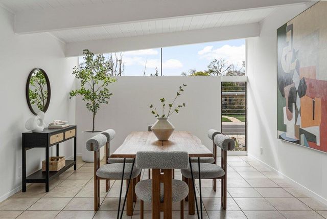 829 Talisman Drive, Palo Alto, CA 94303