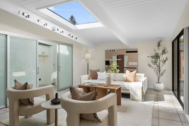 829 Talisman Drive, Palo Alto, CA 94303