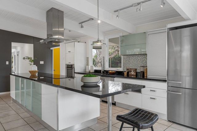 829 Talisman Drive, Palo Alto, CA 94303