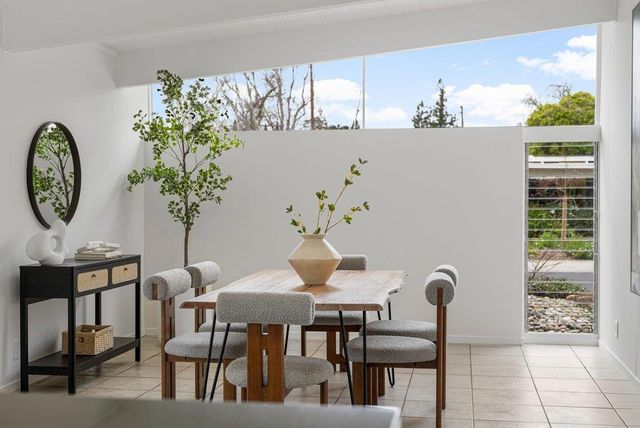 829 Talisman Drive, Palo Alto, CA 94303