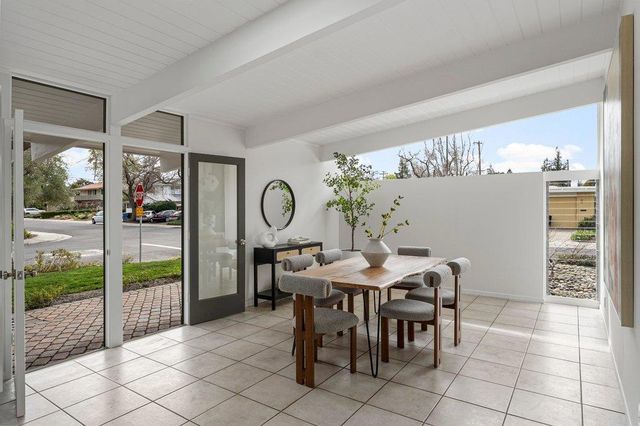 829 Talisman Drive, Palo Alto, CA 94303