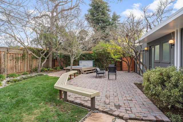 829 Talisman Drive, Palo Alto, CA 94303