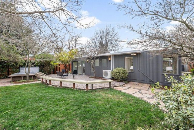 829 Talisman Drive, Palo Alto, CA 94303