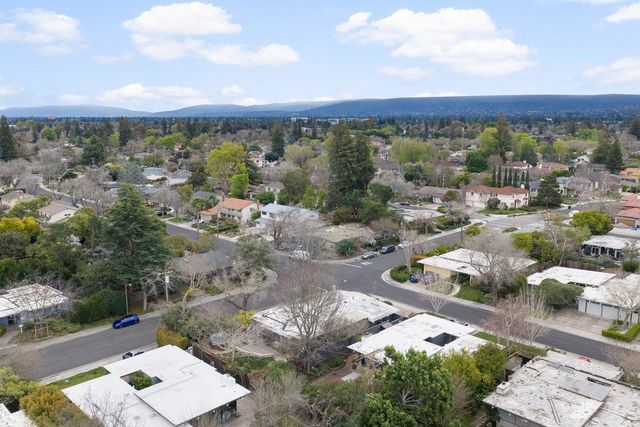 829 Talisman Drive, Palo Alto, CA 94303