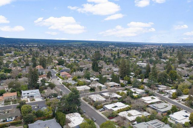 829 Talisman Drive, Palo Alto, CA 94303