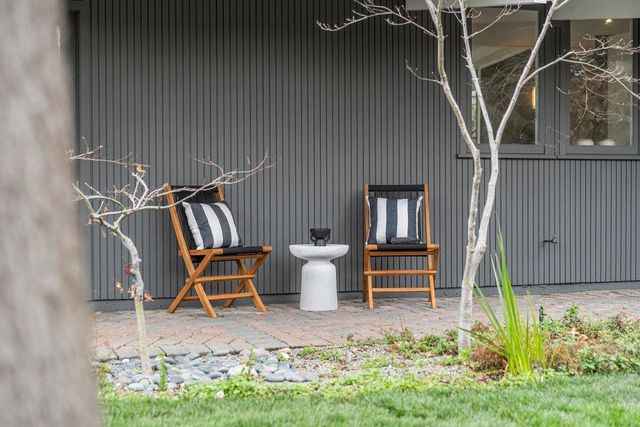 829 Talisman Drive, Palo Alto, CA 94303