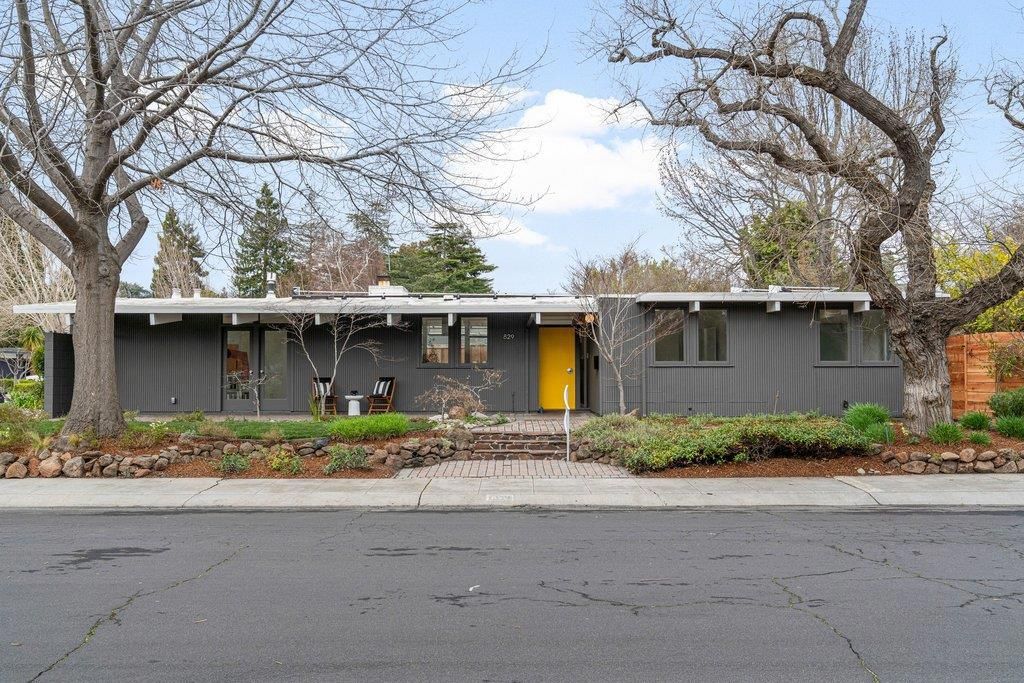 829 Talisman Drive, Palo Alto, CA 94303
