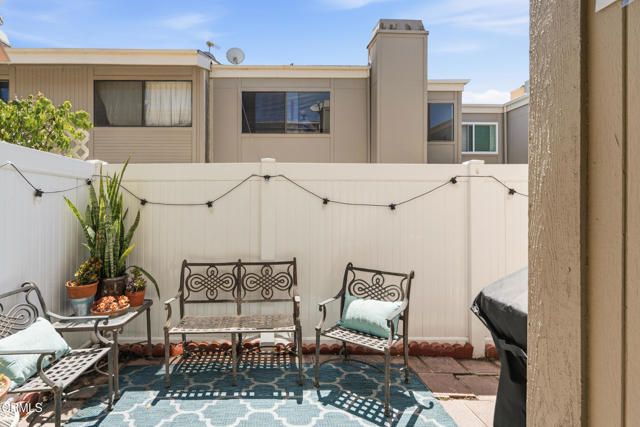 1424 San Simeon Court 4, Ventura, CA 93003