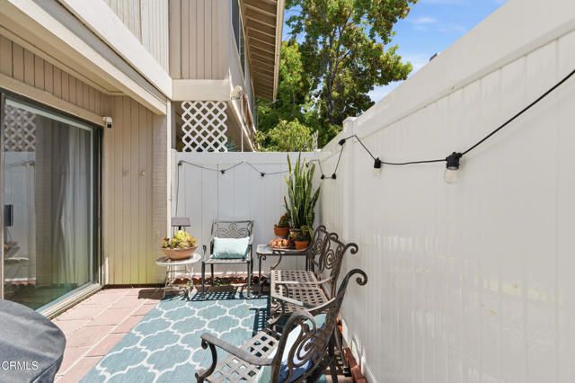 1424 San Simeon Court 4, Ventura, CA 93003