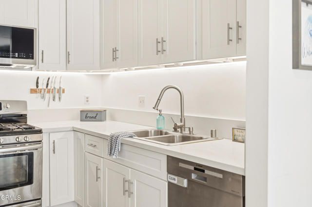 1424 San Simeon Court 4, Ventura, CA 93003