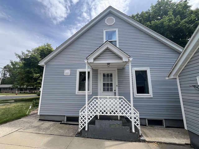 303 Garfield Avenue, Evansville, WI 53536