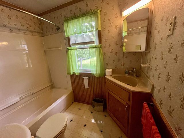 303 Garfield Avenue, Evansville, WI 53536