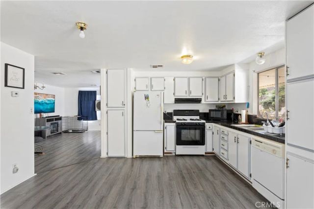 26299 Olson, Homeland, CA 92548
