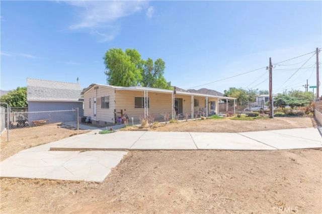 26299 Olson, Homeland, CA 92548