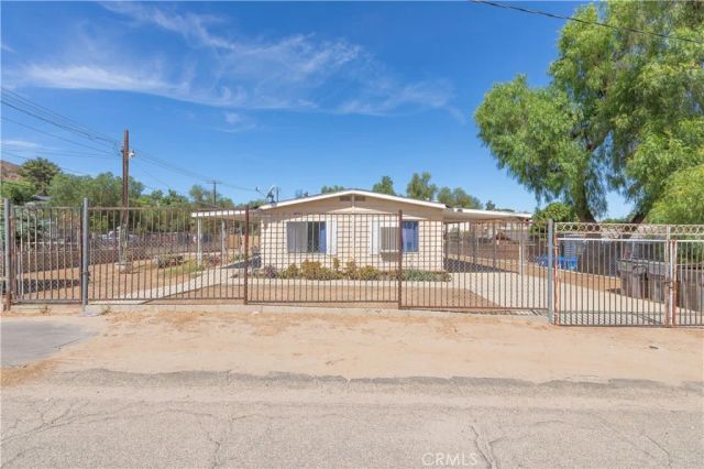26299 Olson, Homeland, CA 92548