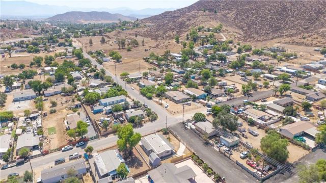 26299 Olson, Homeland, CA 92548