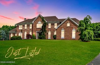 13 Turtle Hollow Drive, Manalapan, NJ 07726