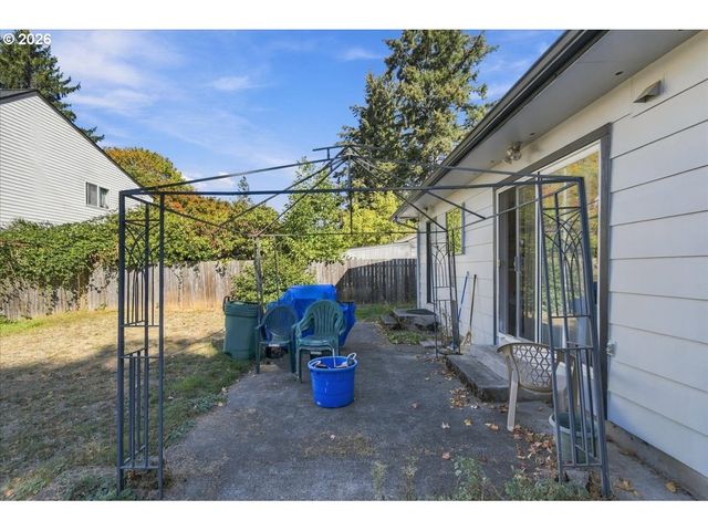 3707 Se 154TH Ave, Portland, OR 97236