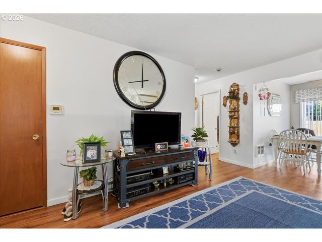 3707 Se 154TH Ave, Portland, OR 97236