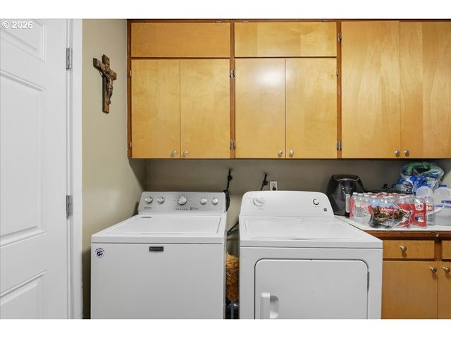 3707 Se 154TH Ave, Portland, OR 97236