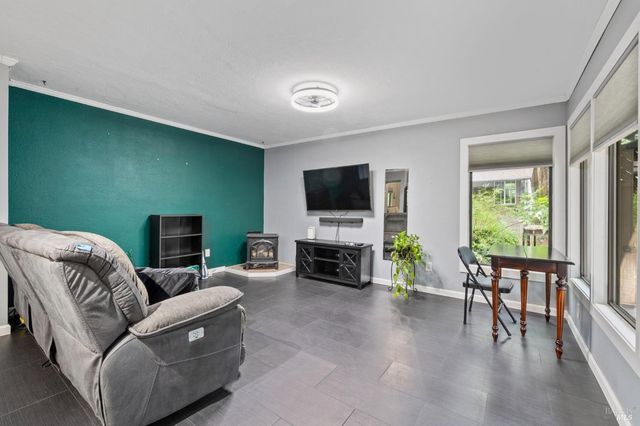 18 Wildwood Ln, Cazadero, CA 95421