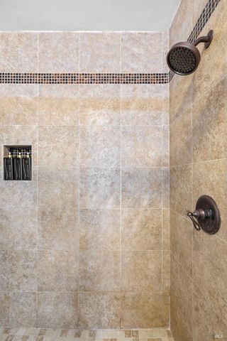 18 Wildwood Ln, Cazadero, CA 95421