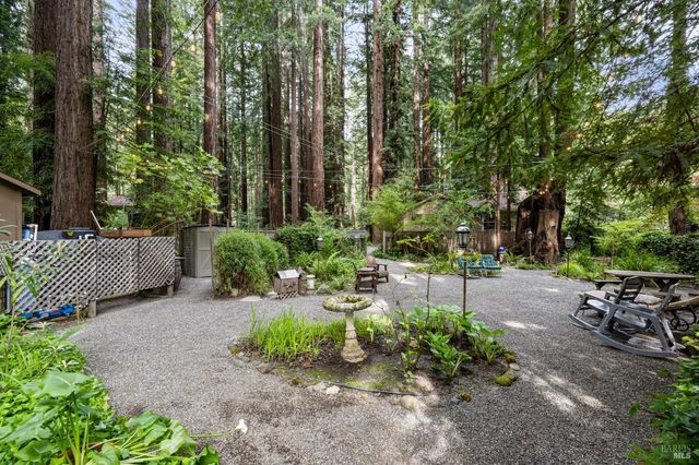 18 Wildwood Ln, Cazadero, CA 95421