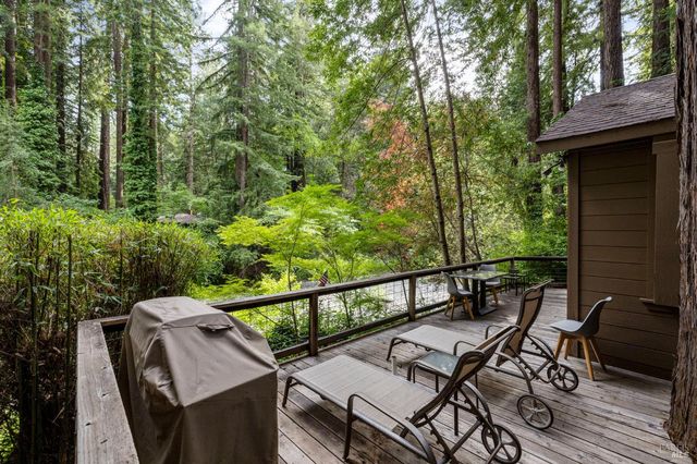 18 Wildwood Ln, Cazadero, CA 95421