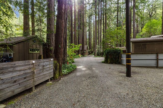 18 Wildwood Ln, Cazadero, CA 95421