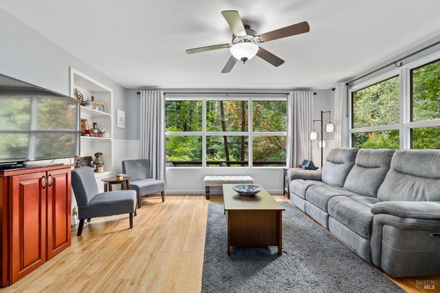 18 Wildwood Ln, Cazadero, CA 95421