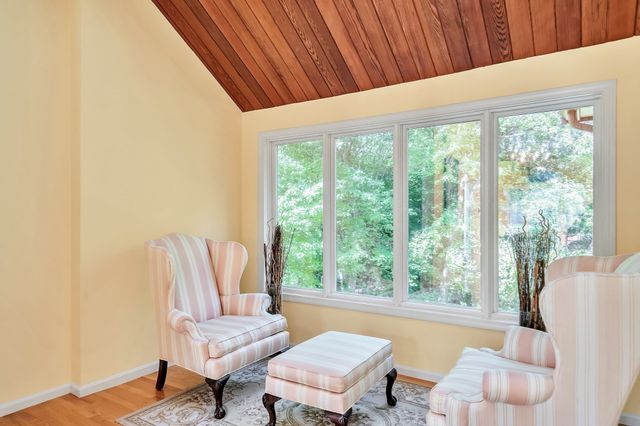 9 Solomon Pierce Rd, Lexington, MA 02420