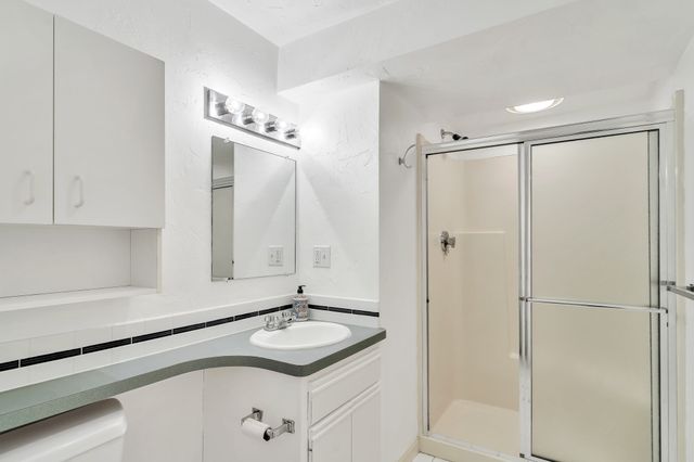9 Solomon Pierce Rd, Lexington, MA 02420