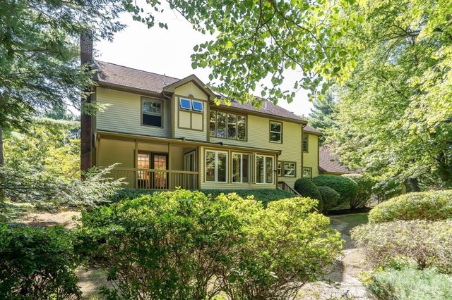 9 Solomon Pierce Rd, Lexington, MA 02420