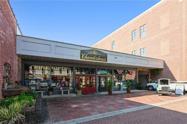 7232 E Cherokee Drive, Canton, GA 30115