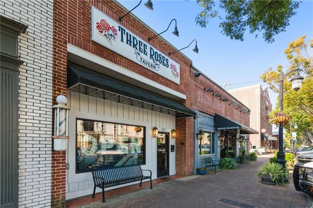 7232 E Cherokee Drive, Canton, GA 30115