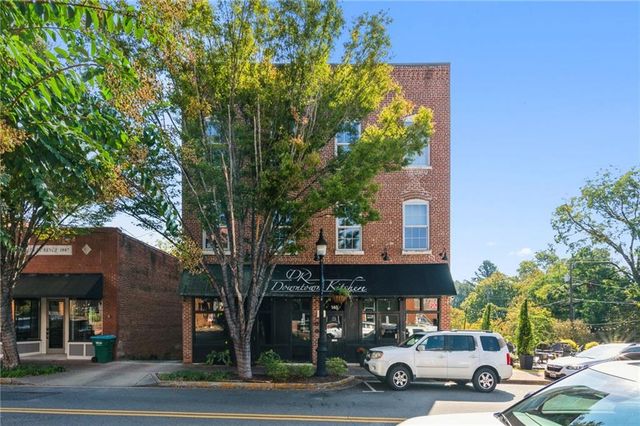 7232 E Cherokee Drive, Canton, GA 30115