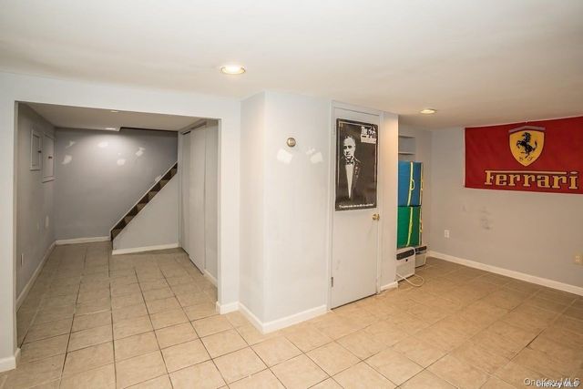 2 Elm Place, Glen Head, NY 11545