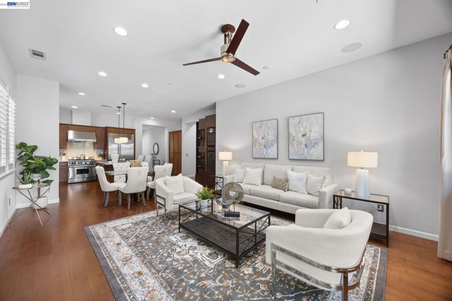 2681 Rivers Bend Cir, Livermore, CA 94550