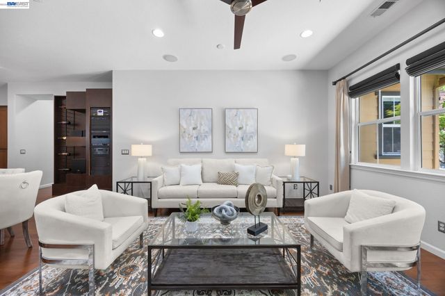 2681 Rivers Bend Cir, Livermore, CA 94550