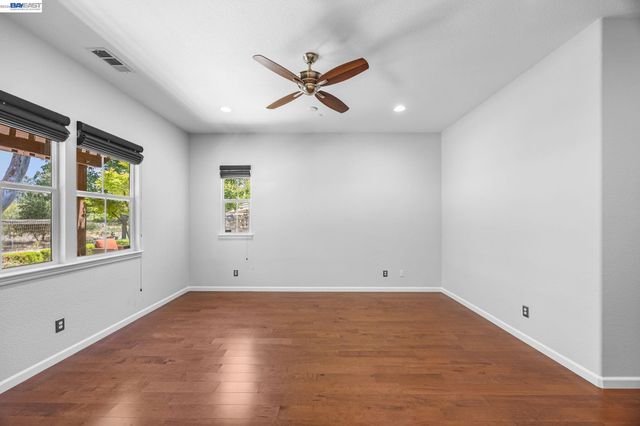 2681 Rivers Bend Cir, Livermore, CA 94550