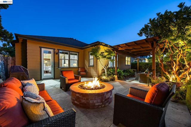 2681 Rivers Bend Cir, Livermore, CA 94550