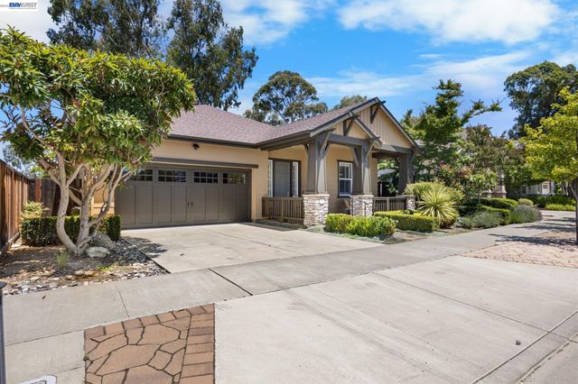 2681 Rivers Bend Cir, Livermore, CA 94550