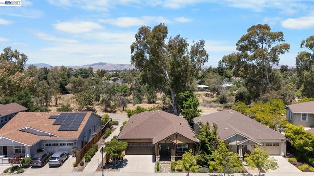 2681 Rivers Bend Cir, Livermore, CA 94550