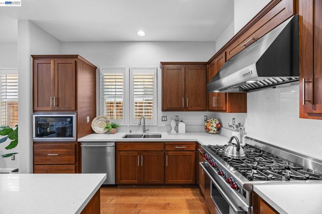 2681 Rivers Bend Cir, Livermore, CA 94550