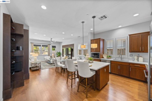 2681 Rivers Bend Cir, Livermore, CA 94550