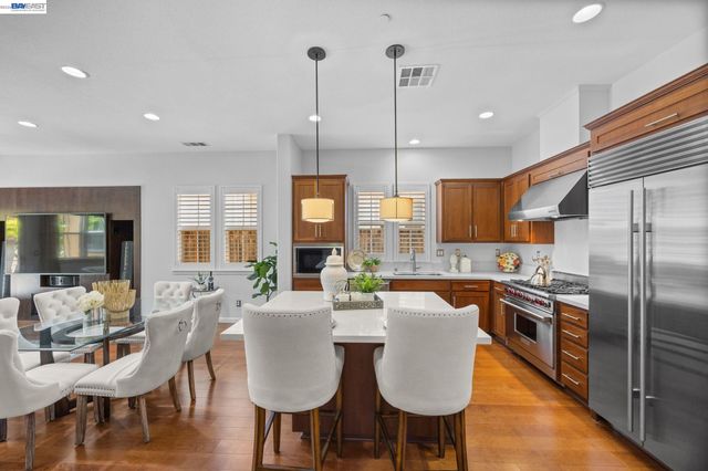 2681 Rivers Bend Cir, Livermore, CA 94550