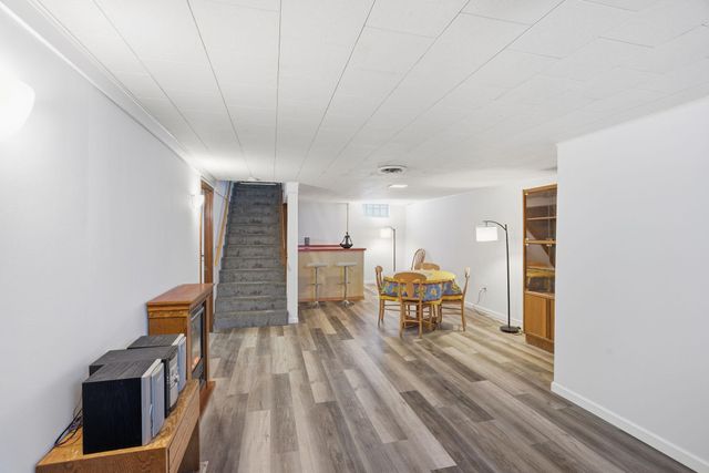 2200 Gardenette Drive S, White Bear Lake, MN 55110