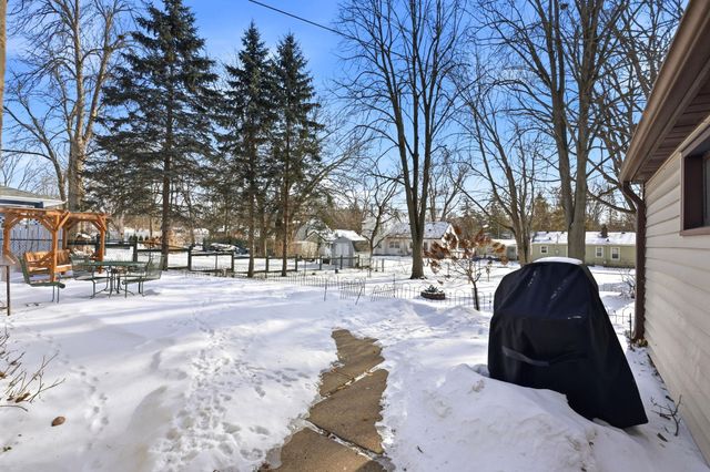 2200 Gardenette Drive S, White Bear Lake, MN 55110